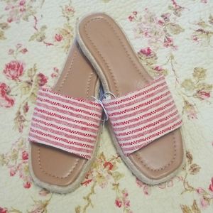 Summer Slides NWT